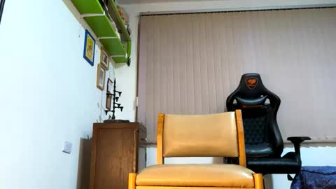 siriss_boyrag online show from June 7, 1:10 am
