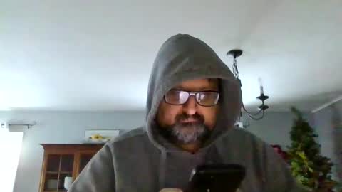 Snapshot of sirmike80 chatting on February 2, 12:37 pm SirMike80 online show from February 2, 12:37 pm