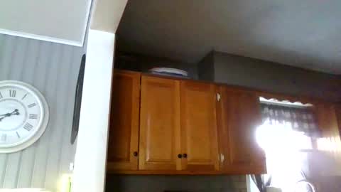 Snapshot of sirmike80 chatting on February 9, 12:42 pm SirMike80 online show from February 9, 12:42 pm