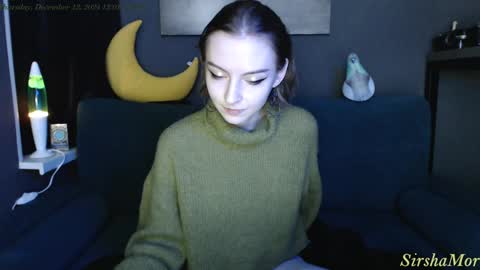 Snapshot of sirshamor chatting on December 11, 9:01 pm SirshaMor online show from December 11, 9:01 pm