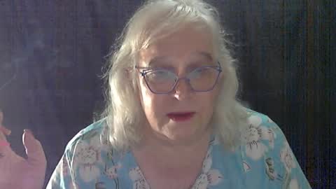 Snapshot of sissydianetx chatting on November 20, 12:33 am Sissy Diane online show from November 20, 12:33 am