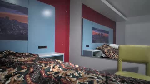 Snapshot of sissyslutlovesbbc chatting on December 17, 1:33 am sissyslutlovesbbc online show from December 17, 1:33 am