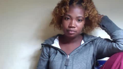 sisyh697532 online show from May 13, 8:55 am