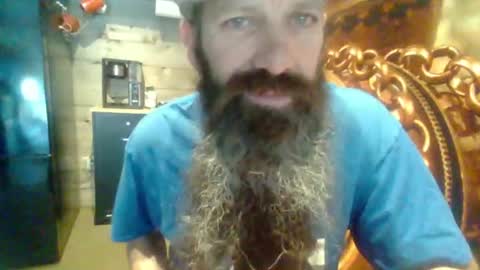 sitonmybeardxxx online show from July 3, 12:06 am