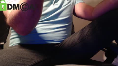 Snapshot of skankhunt9000 chatting on February 5, 4:06 am Your Master MasterD9000 online show from February 5, 4:06 am