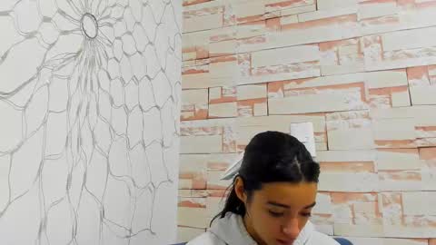 Snapshot of skarleth_miranda chatting on March 11, 11:01 am skarleth_miranda online show from March 11, 11:01 am