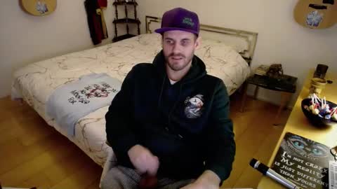 Snapshot of skatejocke chatting on November 20, 5:51 am skatejocke online show from November 20, 5:51 am