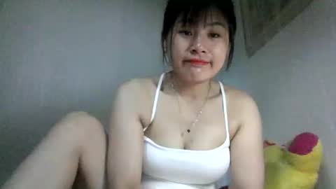 Snapshot of skie1111 chatting on May 13, 12:52 am Shie online show from May 13, 12:52 am