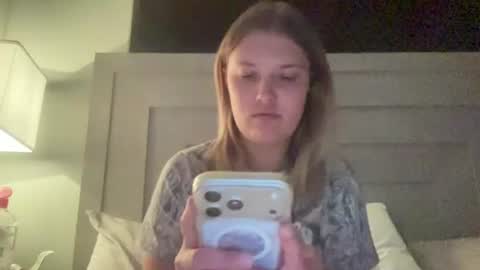 skiimaskabby online show from June 16, 4:15 am
