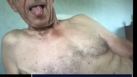 Snapshot of skima48 chatting on September 18, 11:56 am skima48 online show from September 18, 11:56 am