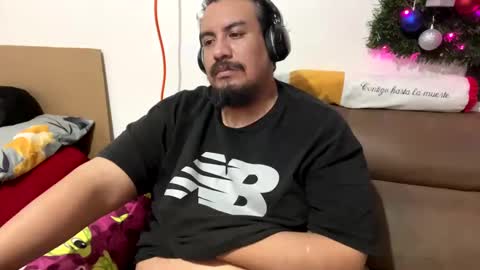 Elias online show from December 30, 3:03 am