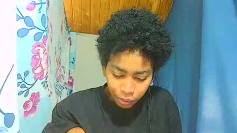 skinny0160 online show from April 4, 8:23 am