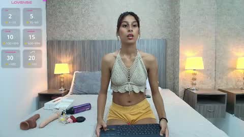 Briana online show from April 13, 11:32 pm