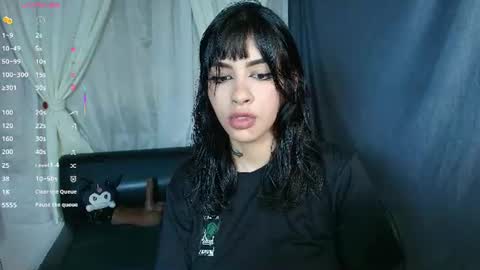 Emily Rojas online show from June 15, 8:44 pm
