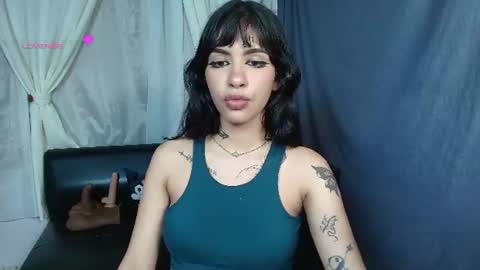 Emily Rojas online show from June 25, 11:09 pm