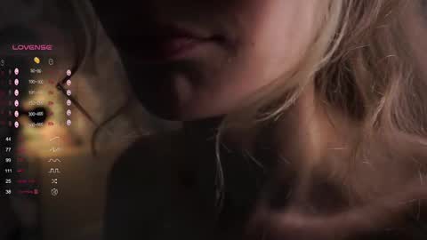 Snapshot of skinny_eve chatting on March 7, 9:59 pm Emily online show from March 7, 9:59 pm