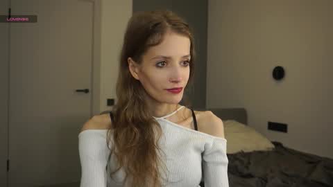 Snapshot of skinny_eve chatting on September 9, 5:12 pm Emily online show from September 9, 5:12 pm