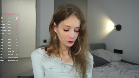 Snapshot of skinny_eve chatting on October 17, 5:26 pm Emily online show from October 17, 5:26 pm