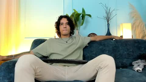 Mac online show from April 18, 2:32 pm