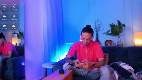 Snapshot of skinny_mac_ chatting on May 25, 12:55 pm Mac online show from May 25, 12:55 pm