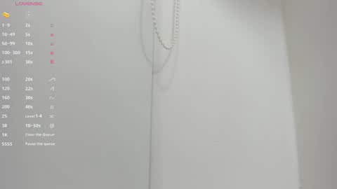 Snapshot of skinny_susana chatting on October 26, 11:27 am online show from October 26, 11:27 am