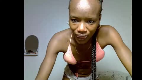 Linda independent model online show from January 11, 9:42 pm