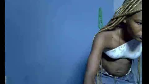 Linda independent model online show from March 31, 7:58 pm