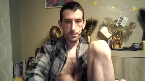 SkinnyBigCock2 online show from December 18, 3:04 am