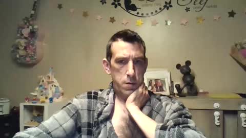 SkinnyBigCock2 online show from April 12, 3:22 am