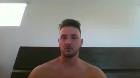 skinnyguylongdick1 online show from October 19, 8:42 pm