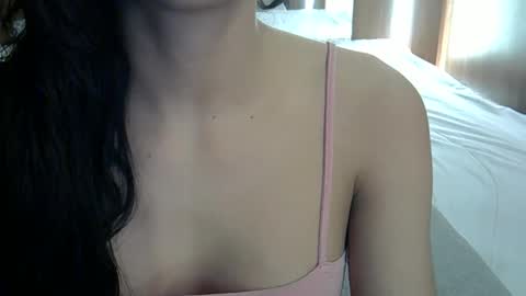 skinnykittencam online show from September 17, 5:20 am