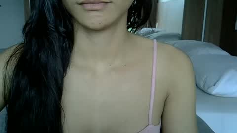 skinnykittencam online show from October 18, 12:39 pm