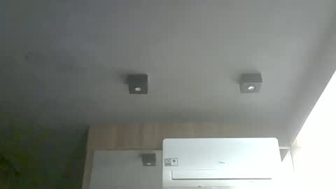 skinnykittencam online show from November 18, 12:49 am