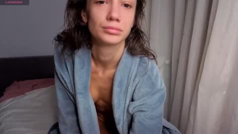 SkinnyMode online show from October 16, 10:00 pm