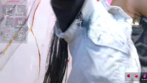 Karla  online show from April 14, 2:50 am