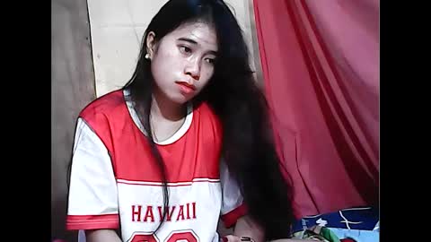 Skinnypinay318706 online show from December 1, 10:21 pm