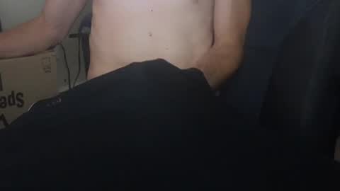 Snapshot of skinnywhiteboy420 chatting on July 12, 12:29 pm skinnywhiteboy420 online show from July 12, 12:29 pm