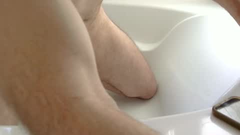 Skintrovert online show from November 11, 8:42 pm