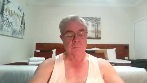 Skipper1970 online show from December 19, 4:52 am