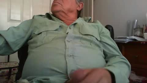 Snapshot of skipper1970 chatting on July 9, 5:44 am Skipper1970 online show from July 9, 5:44 am
