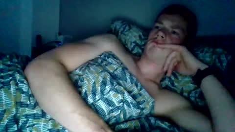 Snapshot of skippyhihi chatting on October 2, 6:31 am skippyhihi online show from October 2, 6:31 am
