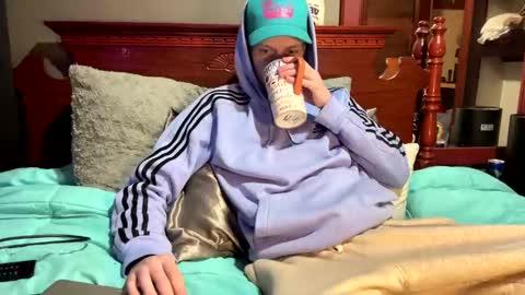 Snapshot of skittles933 chatting on March 12, 11:20 am Skittles online show from March 12, 11:20 am