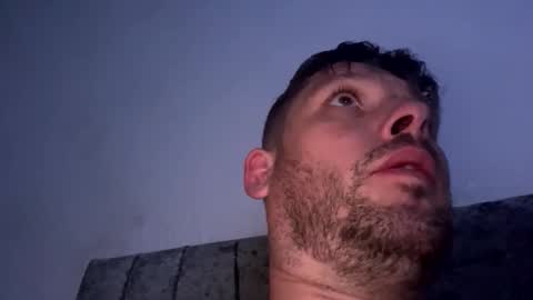 skuzzy25 online show from November 1, 7:10 am