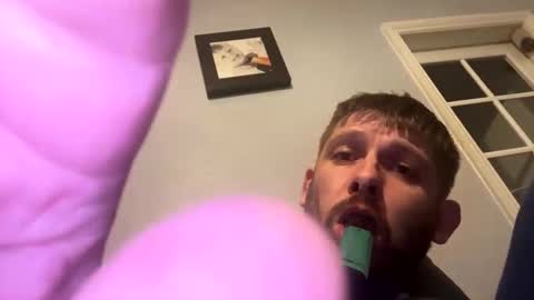 skuzzy25 online show from May 7, 8:25 pm