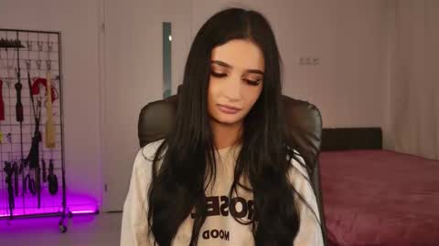 Eliza online show from March 3, 7:47 am