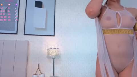 sky_johnson_ online show from February 4, 7:09 pm