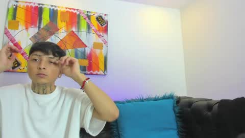 sky_n_zayn online show from April 18, 11:25 am