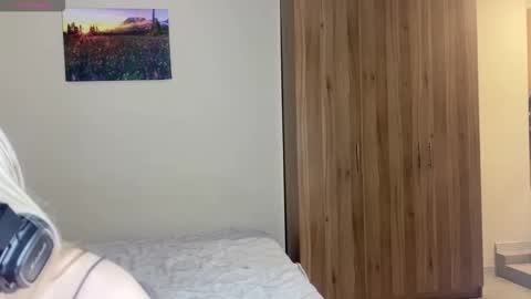 Snapshot of skyedavis chatting on February 5, 9:30 pm skyedavis online show from February 5, 9:30 pm