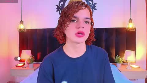 Snapshot of skyee_angel chatting on June 16, 8:00 pm Angel online show from June 16, 8:00 pm