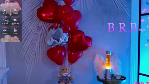 Snapshot of skyeyes__ chatting on February 19, 8:22 am Ann online show from February 19, 8:22 am